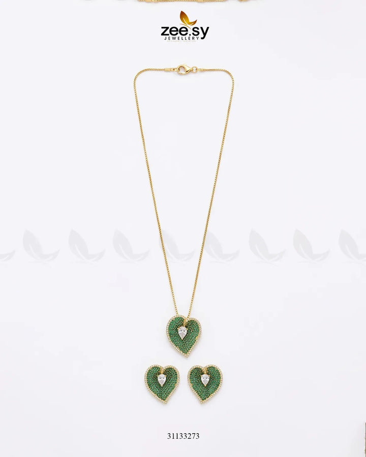 Golden Heart Cluster Pendant Set Pendant - Zeesy Jewellery Pakistan | Premium Artificial & Imitation Jewellery
