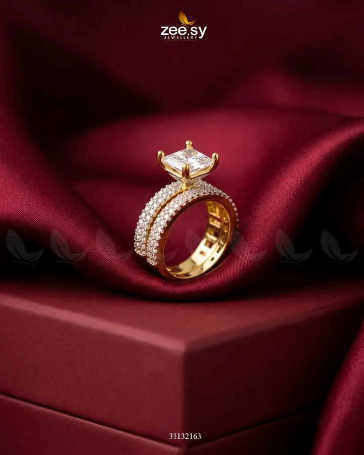 Golden Sensational Bold Stone Ring Golden white Finger Ring - Zeesy Jewellery Pakistan | Premium Artificial & Imitation Jewellery