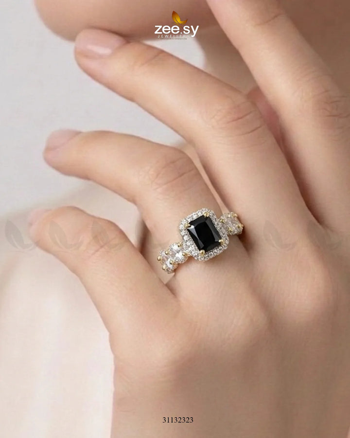 Golden Vintage Bold Stone Ring Finger Ring - Zeesy Jewellery Pakistan | Premium Artificial & Imitation Jewellery