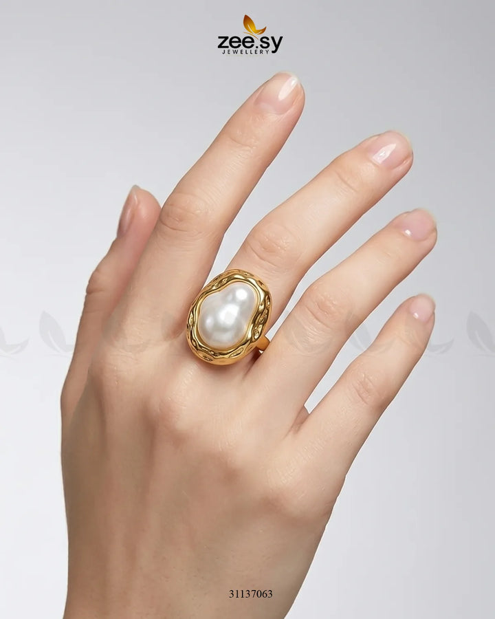 Luminous Baroque Gilded Molten Ring Finger Ring - Zeesy Jewellery Pakistan | Premium Artificial & Imitation Jewellery