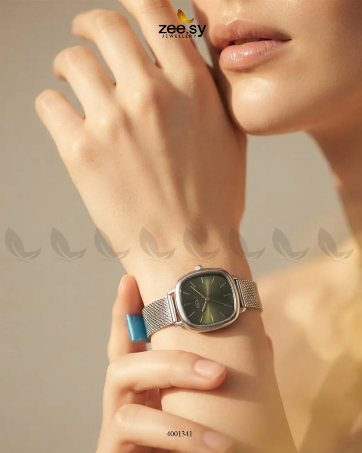 AJ03 Lunar Woven Link Watch showing a stylish woven strap and round face, elegant accessory for everyday wear.