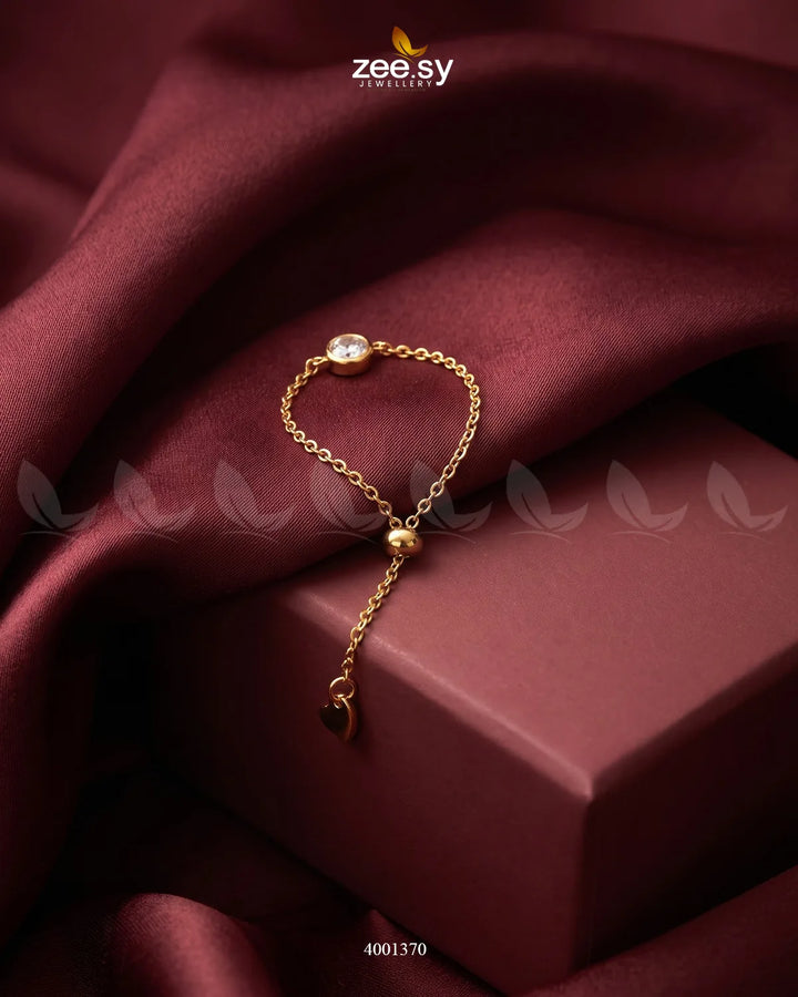 AJ03 Scarlet round stone finger ring featuring a prominent white round gemstone on a sleek band.