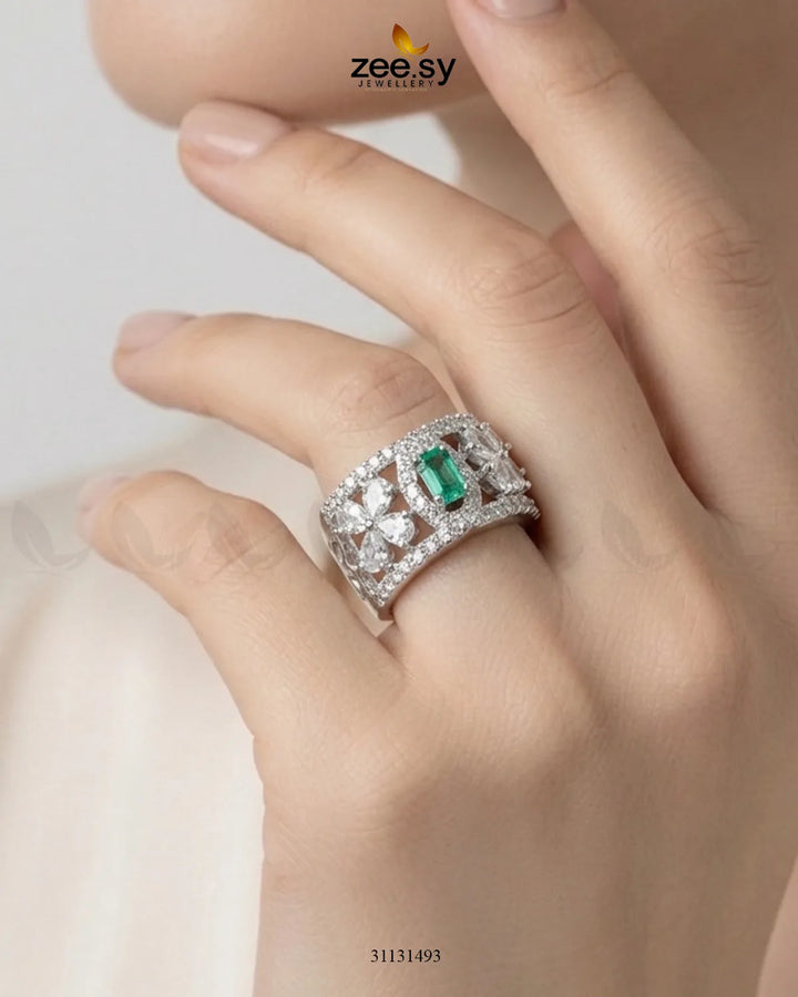 Silver Royal Oval Stone Ring Finger Ring - Zeesy Jewellery Pakistan | Premium Artificial & Imitation Jewellery