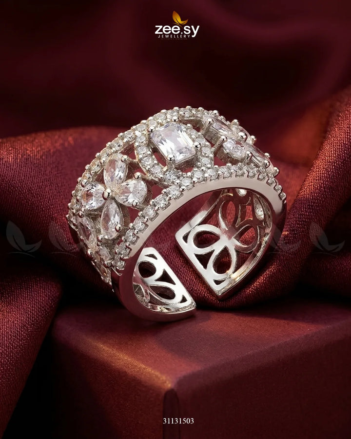 Silver Royal Oval Stone Ring Silver White Finger Ring - Zeesy Jewellery Pakistan | Premium Artificial & Imitation Jewellery