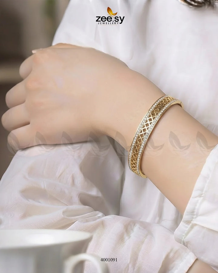 MH26 sleek openwork crystal cuff bracelet featuring intricate design and sparkling crystals, stylish jewelry accessory