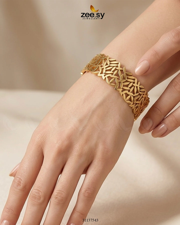 Steeze Leaf Thick Bracelet Bracelet - Zeesy Jewellery Pakistan | Premium Artificial & Imitation Jewellery