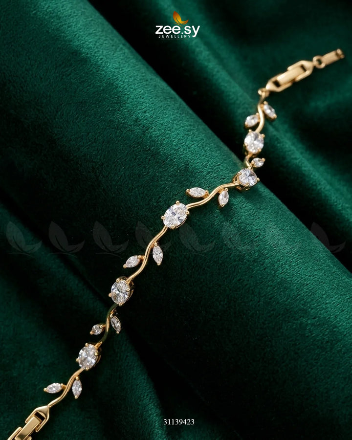 Tulip Cut Stones Floral Bracelet Finger Ring - Zeesy Jewellery Pakistan | Premium Artificial & Imitation Jewellery