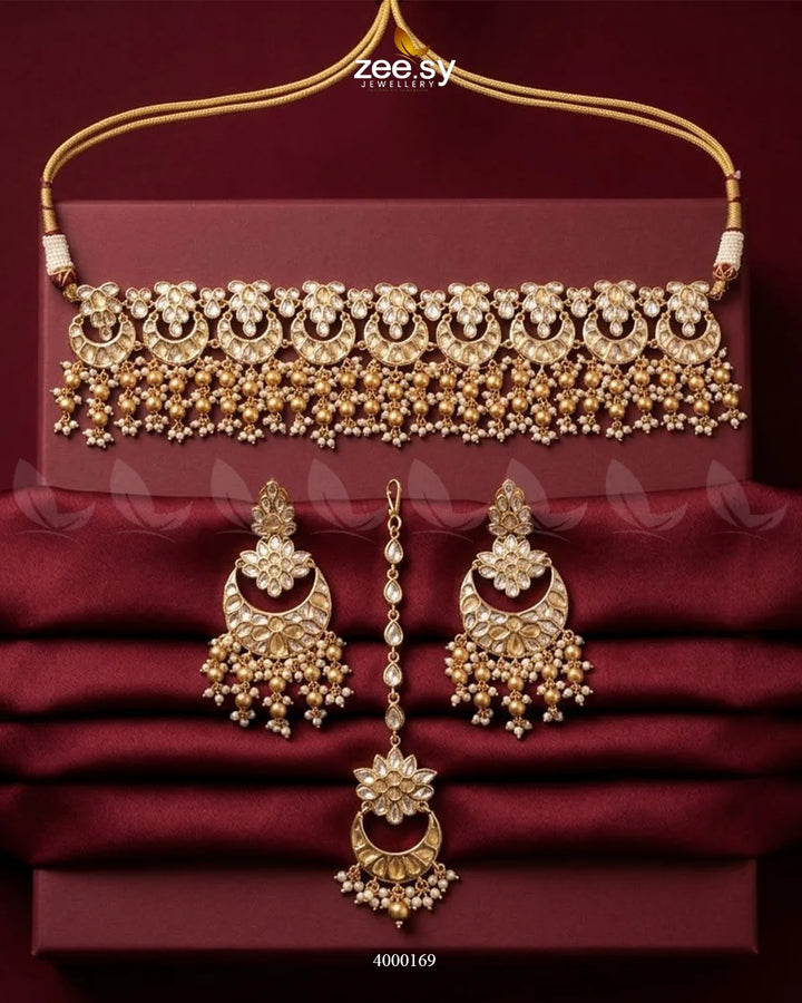 Valley Crescent Pearl Necklace Set