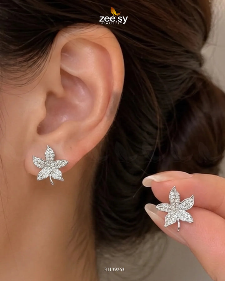 Vintage Zirconia Floral Studs Earrings Earrings - Zeesy Jewellery Pakistan | Premium Artificial & Imitation Jewellery