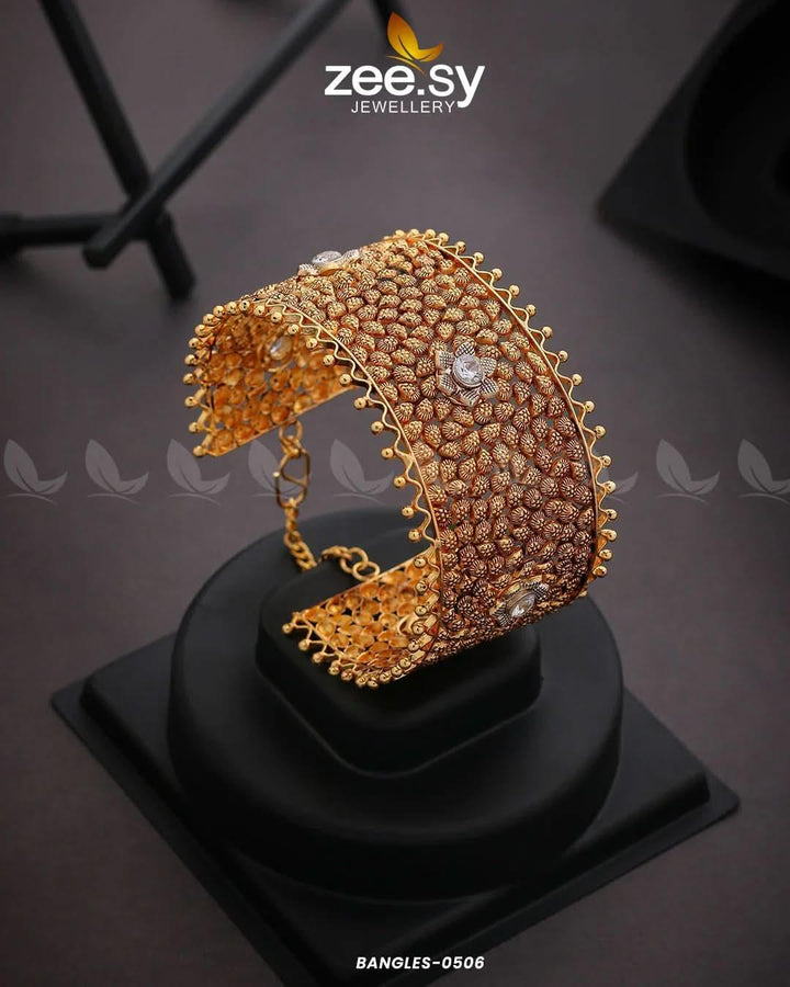 BANGLES-0506 White Bangles - Zeesy Jewellery Pakistan | Premium Artificial & Imitation Jewellery