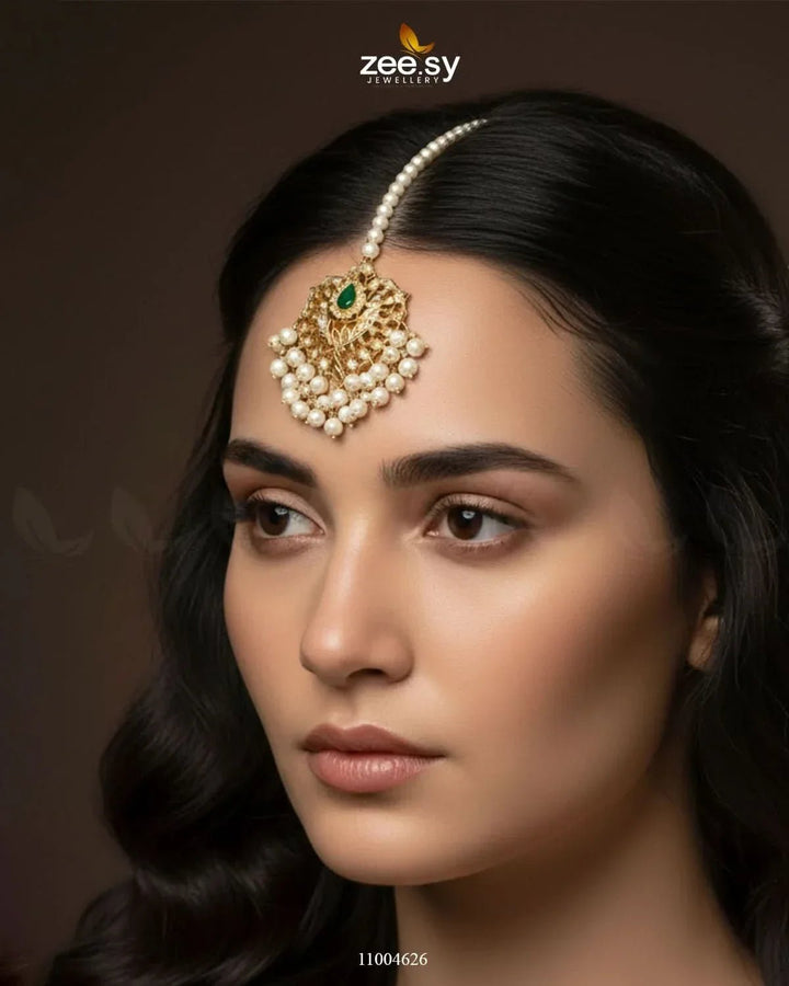 Regal Pearl Drop Traditional Bindiya Green bindiya - Zeesy Jewellery Pakistan | Premium Artificial & Imitation Jewellery