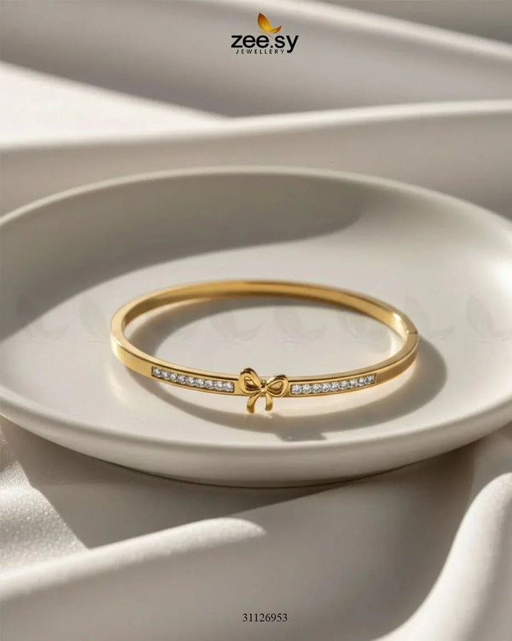 Bella Ribbon Bow Cluster Bracelet Bracelet - Zeesy Jewellery Pakistan | Premium Artificial & Imitation Jewellery