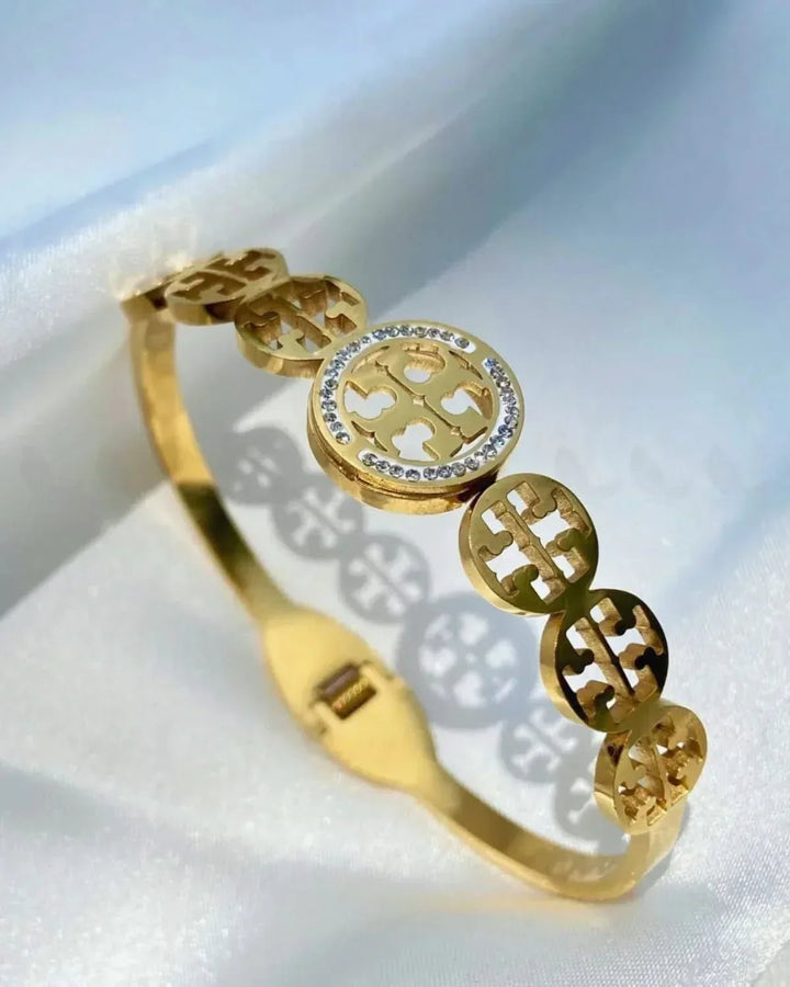 Verve Dynamic Playful Bracelet Bracelet - Zeesy Jewellery Pakistan | Premium Artificial & Imitation Jewellery