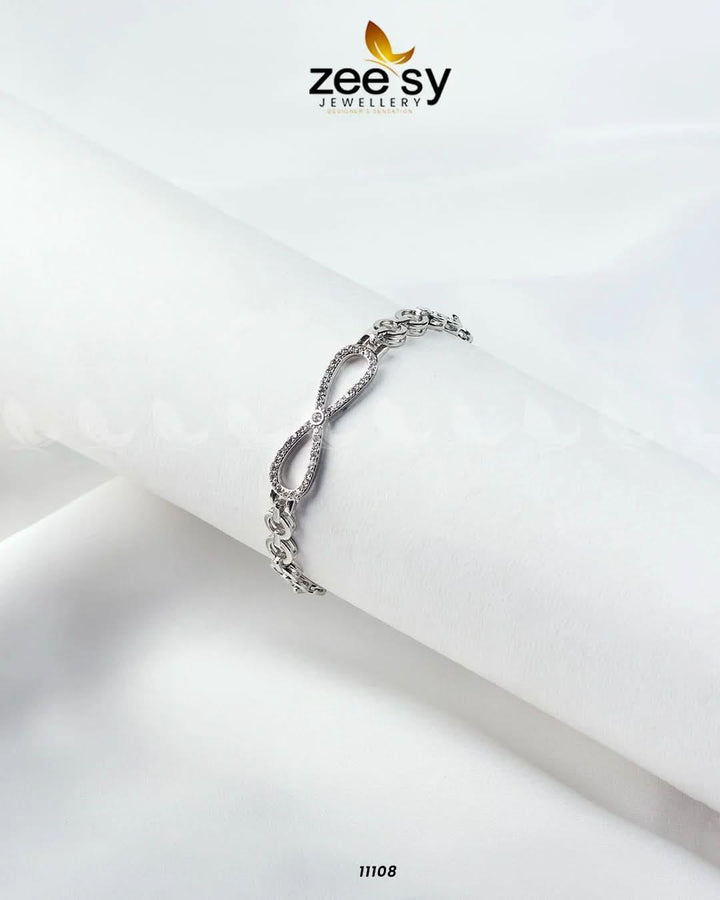 Ojos Bracelet Silver Bracelet - Zeesy Jewellery Pakistan | Premium Artificial & Imitation Jewellery
