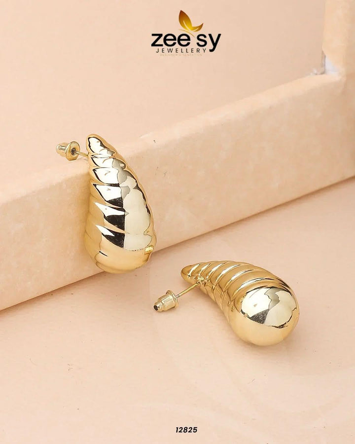 Hyperbola Drop Earrings Golden Earrings - Zeesy Jewellery Pakistan | Premium Artificial & Imitation Jewellery