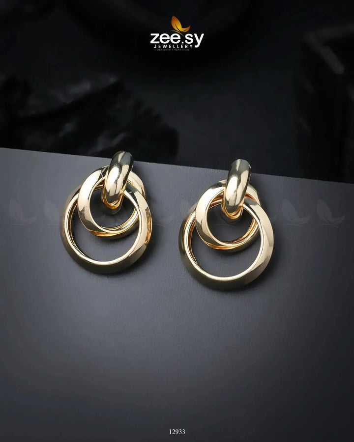 Monet Earrings Golden Earrings - Zeesy Jewellery Pakistan | Premium Artificial & Imitation Jewellery