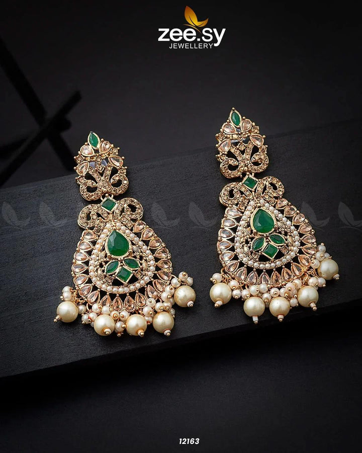 Dilnaz Jhumka Golden Green Earrings - Zeesy Jewellery Pakistan | Premium Artificial & Imitation Jewellery