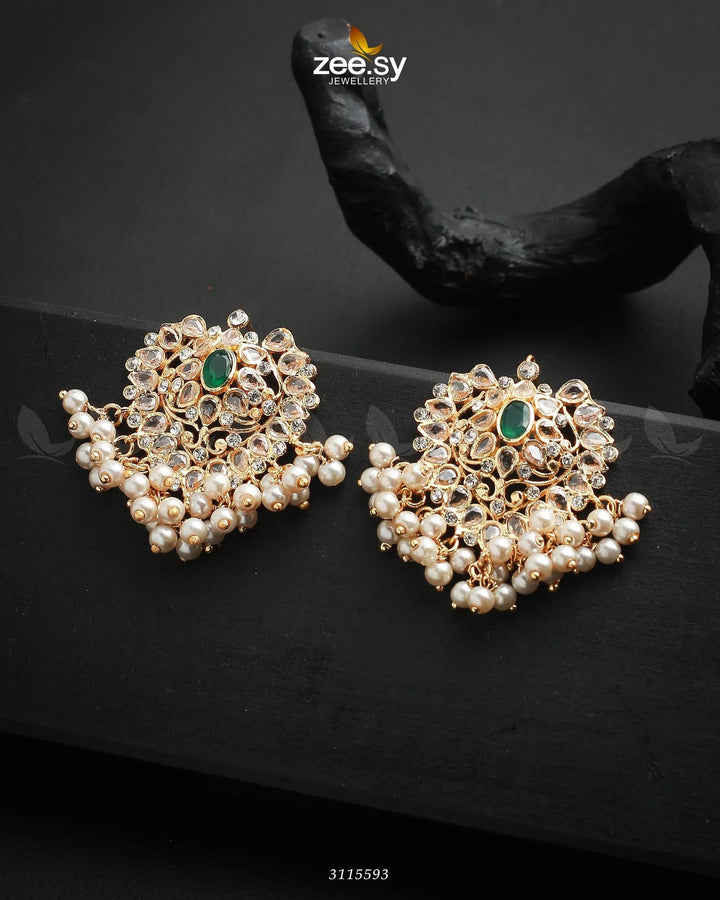 Luxuriant Earrings Green Earrings - Zeesy Jewellery Pakistan | Premium Artificial & Imitation Jewellery