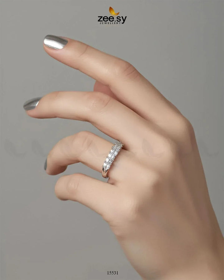 Tiana's Ring Finger Ring - Zeesy Jewellery Pakistan | Premium Artificial & Imitation Jewellery