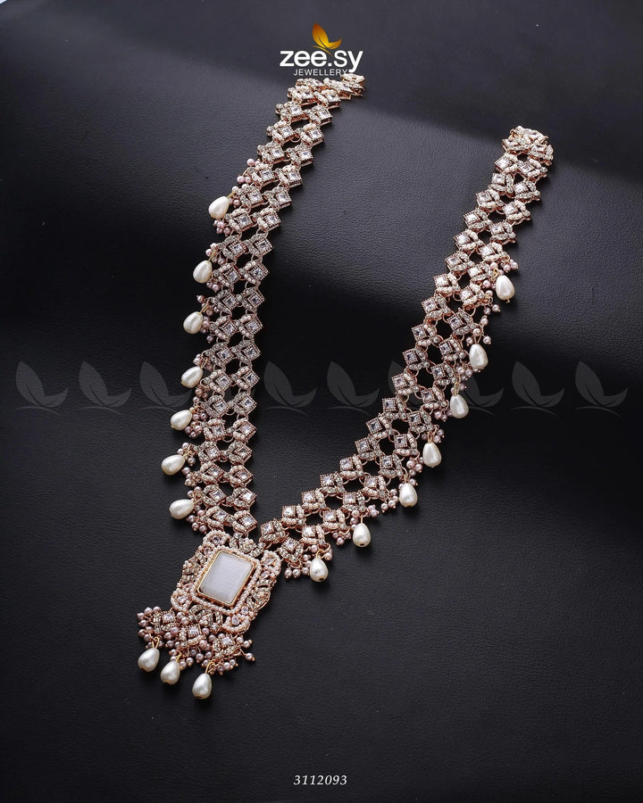 Burro's-tail Long Malla Necklace Golden Pearl White Mala Necklace - Zeesy Jewellery Pakistan | Premium Artificial & Imitation Jewellery