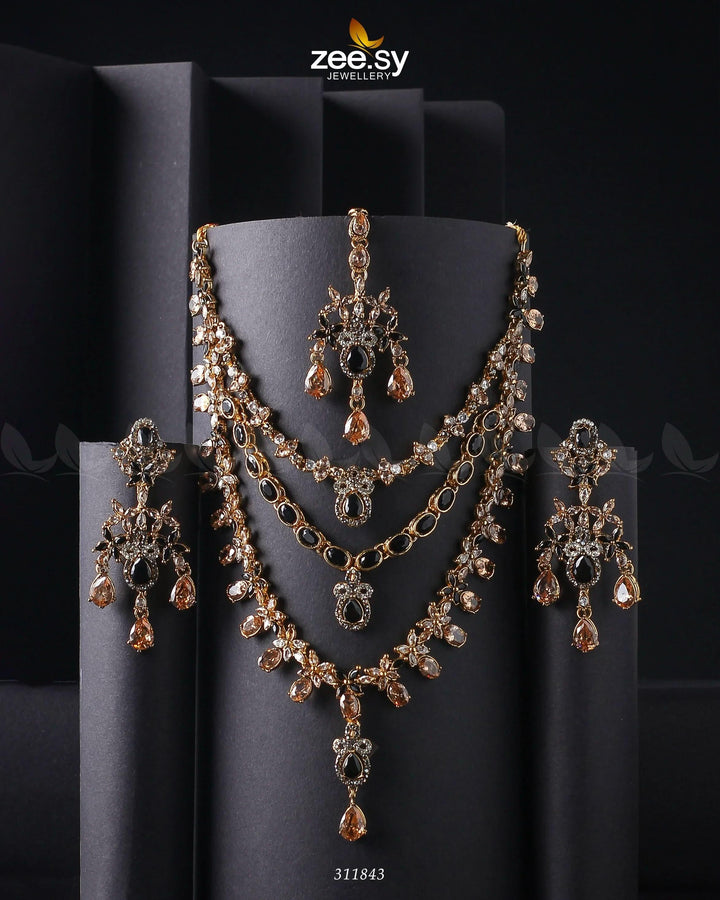 Sonya's Necklace Set Golden Black Necklace Sets - Zeesy Jewellery Pakistan | Premium Artificial & Imitation Jewellery