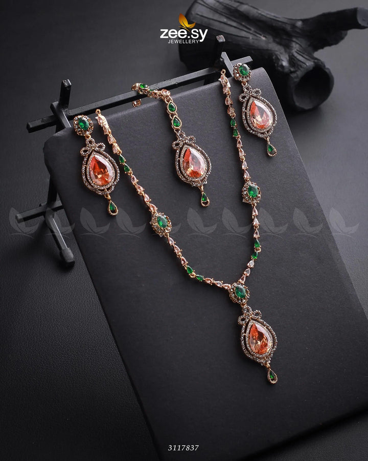 Syra Yousuf Necklace Set Golden Green Necklace Sets - Zeesy Jewellery Pakistan | Premium Artificial & Imitation Jewellery