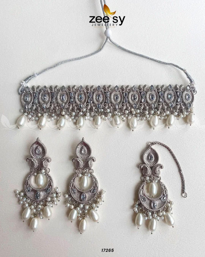 Aura Necklace Set Silver Necklace Sets - Zeesy Jewellery Pakistan | Premium Artificial & Imitation Jewellery