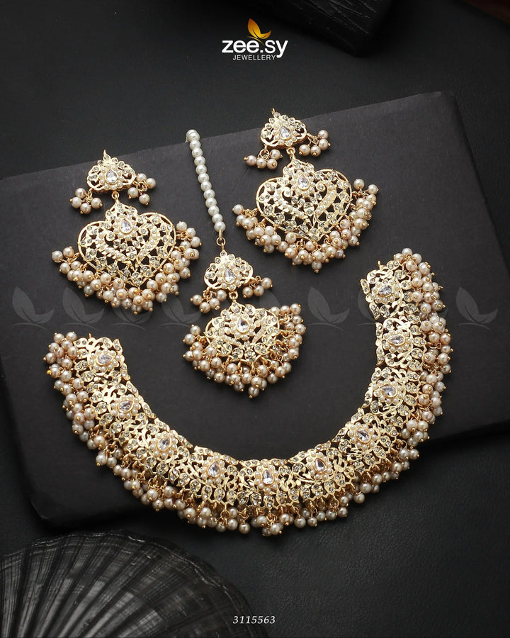 Gracious Necklace Set Golden Pearl Necklace Sets - Zeesy Jewellery Pakistan | Premium Artificial & Imitation Jewellery