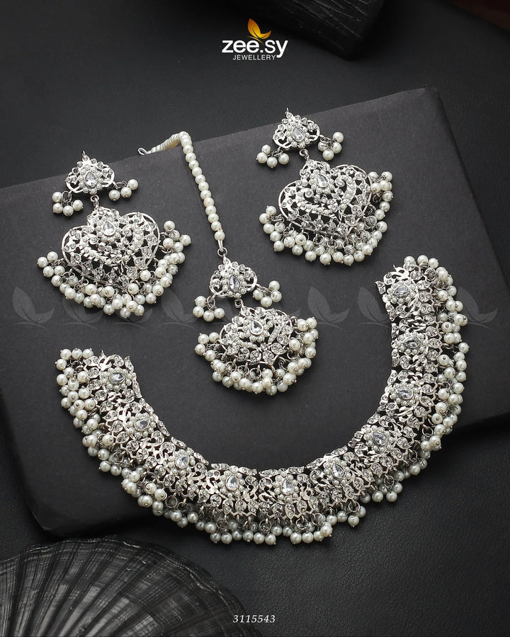 Gracious Necklace Set Silver Pearl Necklace Sets - Zeesy Jewellery Pakistan | Premium Artificial & Imitation Jewellery