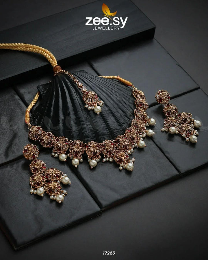 Magnolia Glimmer Necklace Necklace Sets - Zeesy Jewellery Pakistan | Premium Artificial & Imitation Jewellery