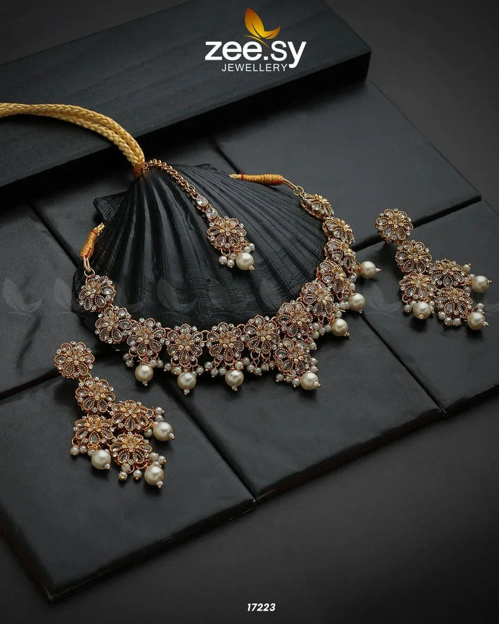 Magnolia Glimmer Necklace White Necklace Sets - Zeesy Jewellery Pakistan | Premium Artificial & Imitation Jewellery