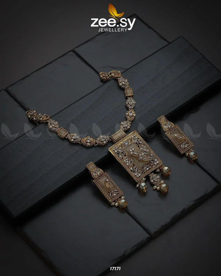 Majestic Gems Necklace Golden Champagne Necklace Sets - Zeesy Jewellery Pakistan | Premium Artificial & Imitation Jewellery