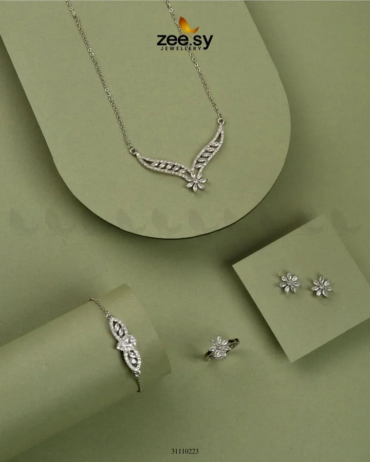 Wrenna Pendant Silver Pendant - Zeesy Jewellery Pakistan | Premium Artificial & Imitation Jewellery