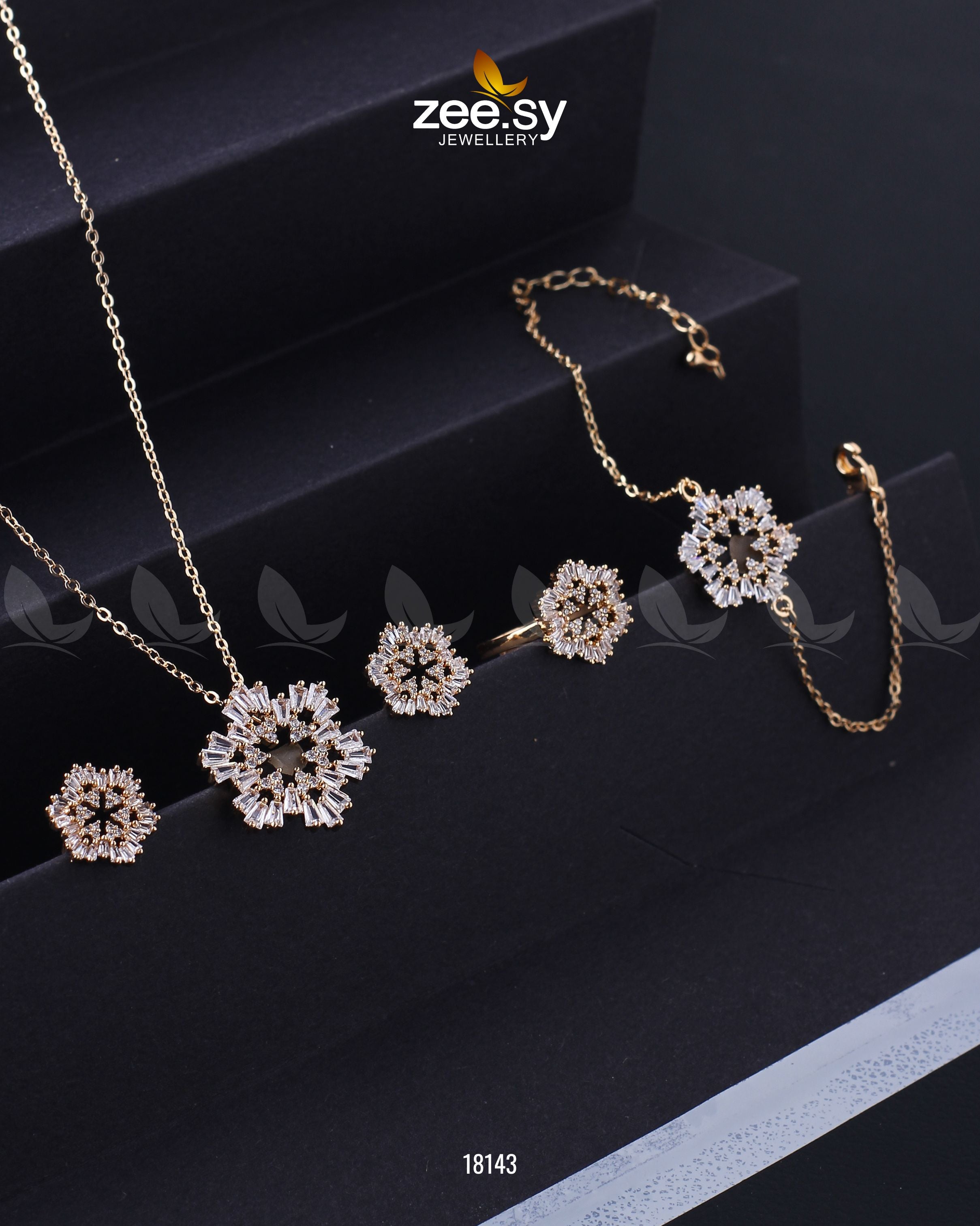 Snowflake Pendant Set - Gold