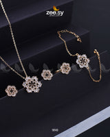 Snowflake Pendant Set - Gold