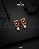 Load image into Gallery viewer, Cobble Crush Earrings