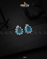 Load image into Gallery viewer, Oval Star Earrings