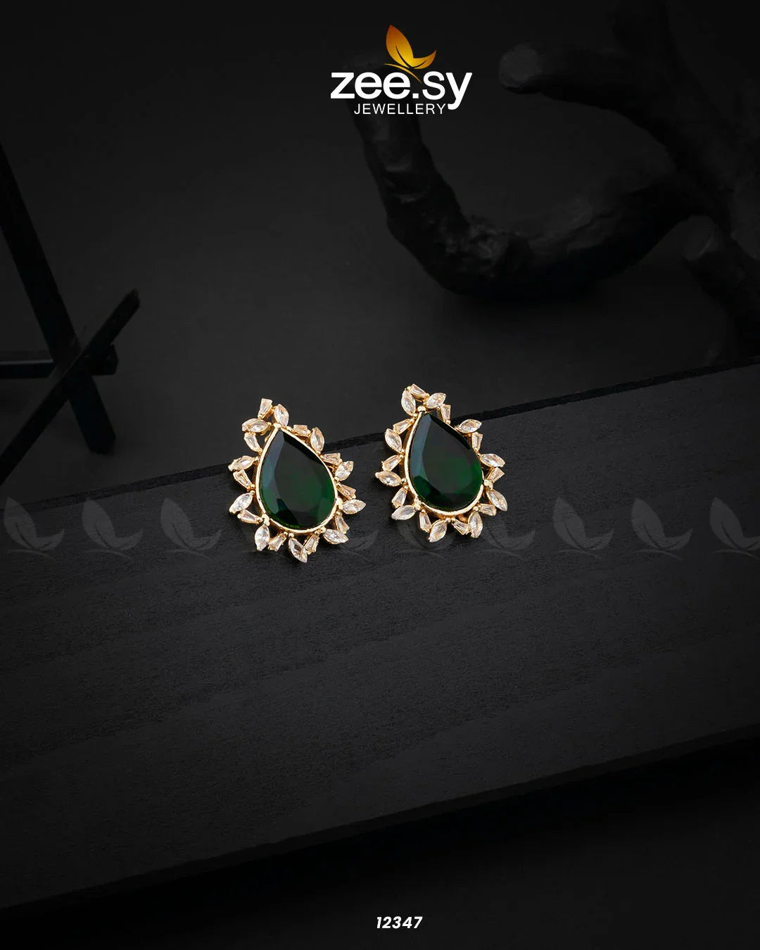 Oval Star Earrings Golden Green - Zeesy Jewellery