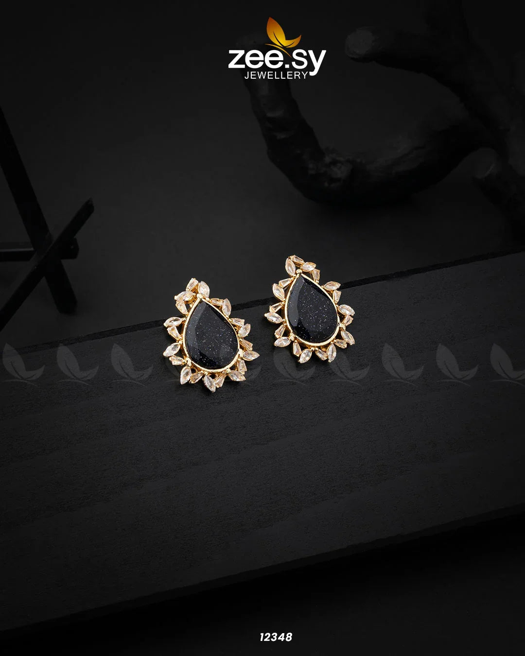 Oval Star Earrings Golden Black - Zeesy Jewellery