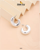 C-Type Stud Earrings