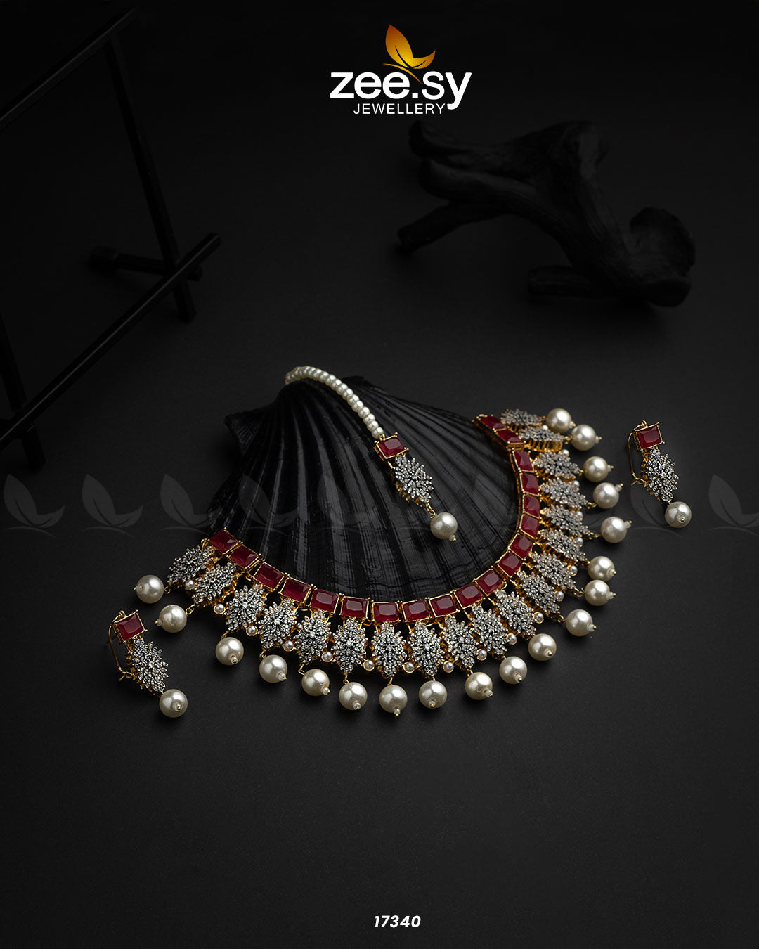 Preeti Necklace