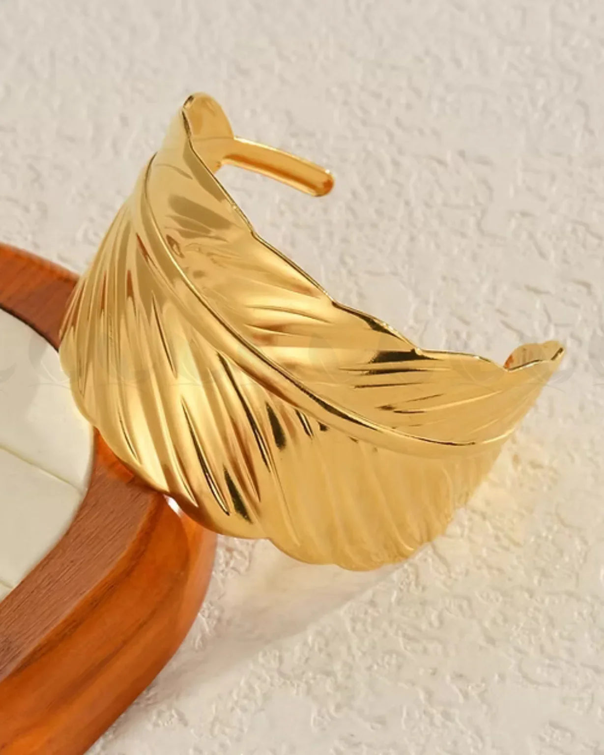 Aspen Delicate Leaf Bracelet - Zeesy Jewellery