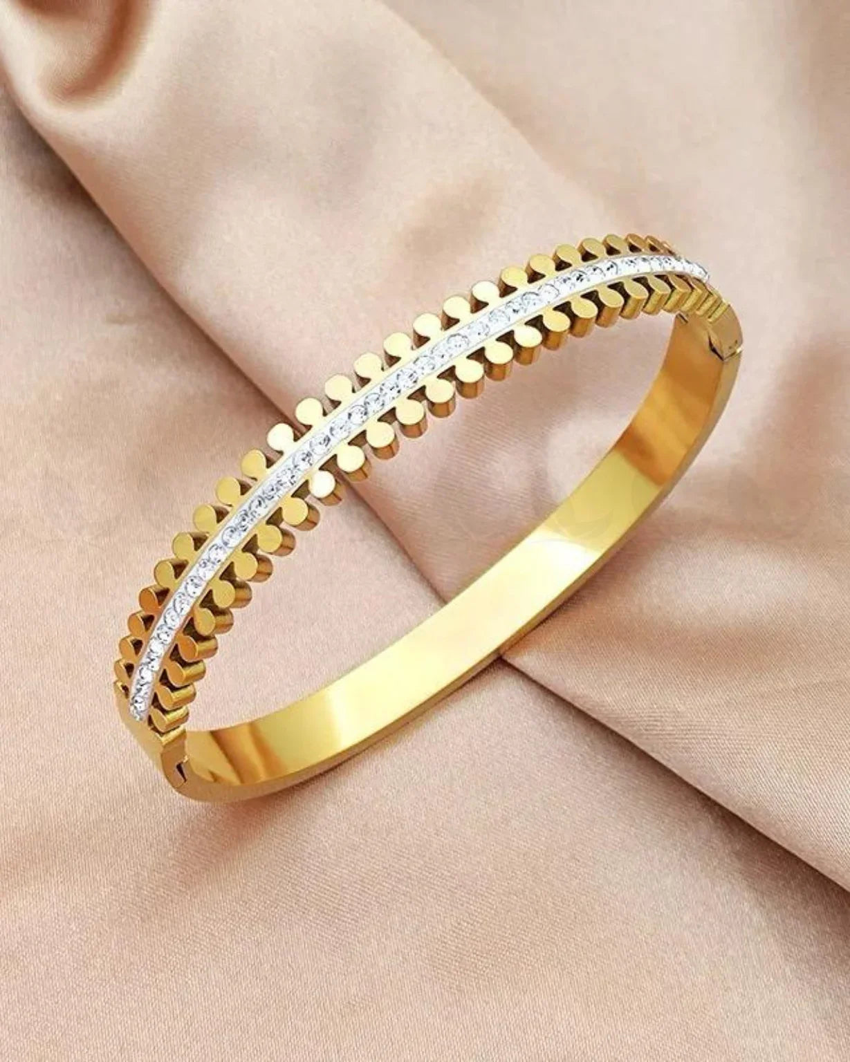 Maverick Bold Stainless Steel Bracelet - Zeesy Jewellery