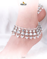 Minisha Anklets