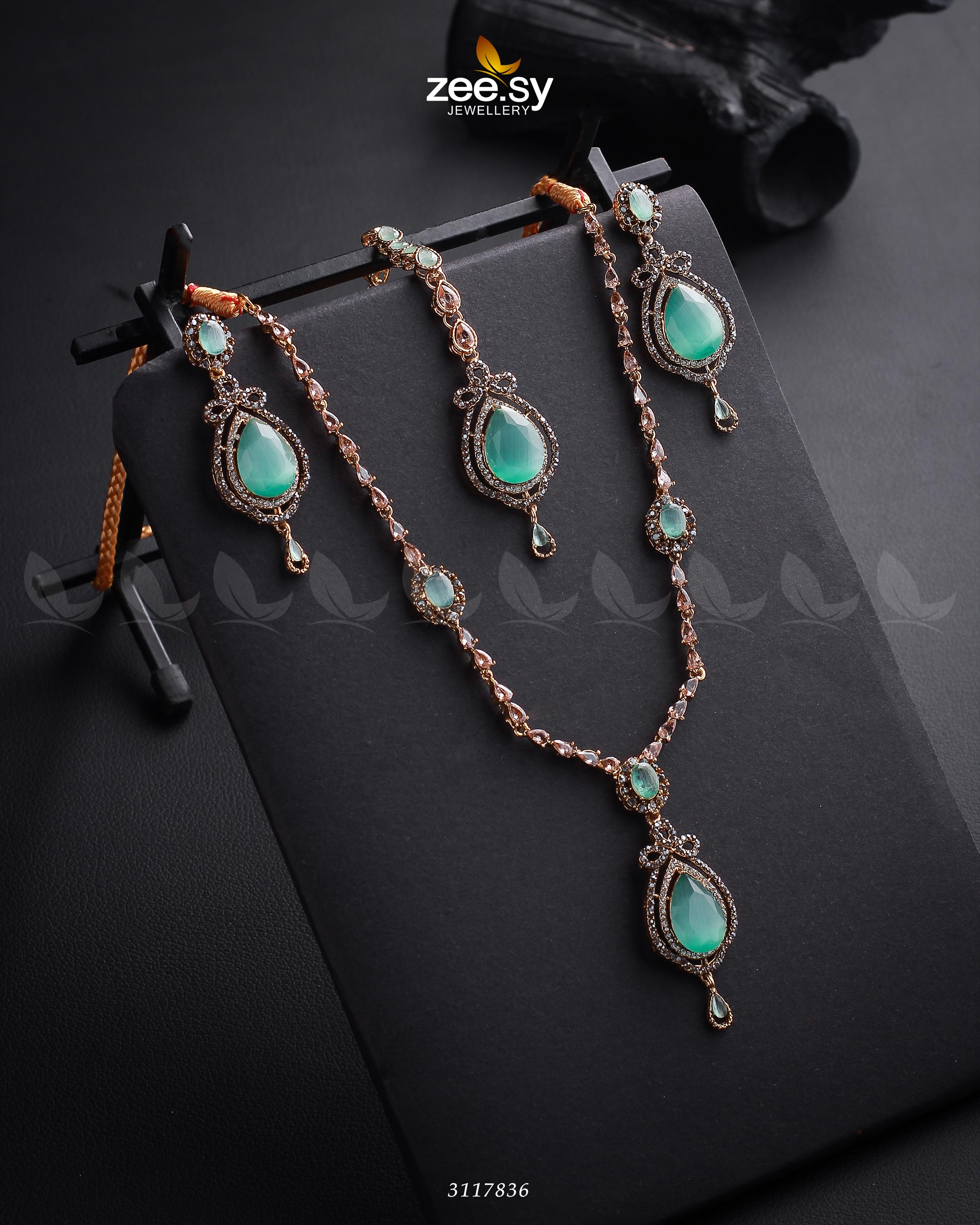 Syra Yousuf Necklace Set