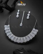 Load image into Gallery viewer, Glitz Necklace
