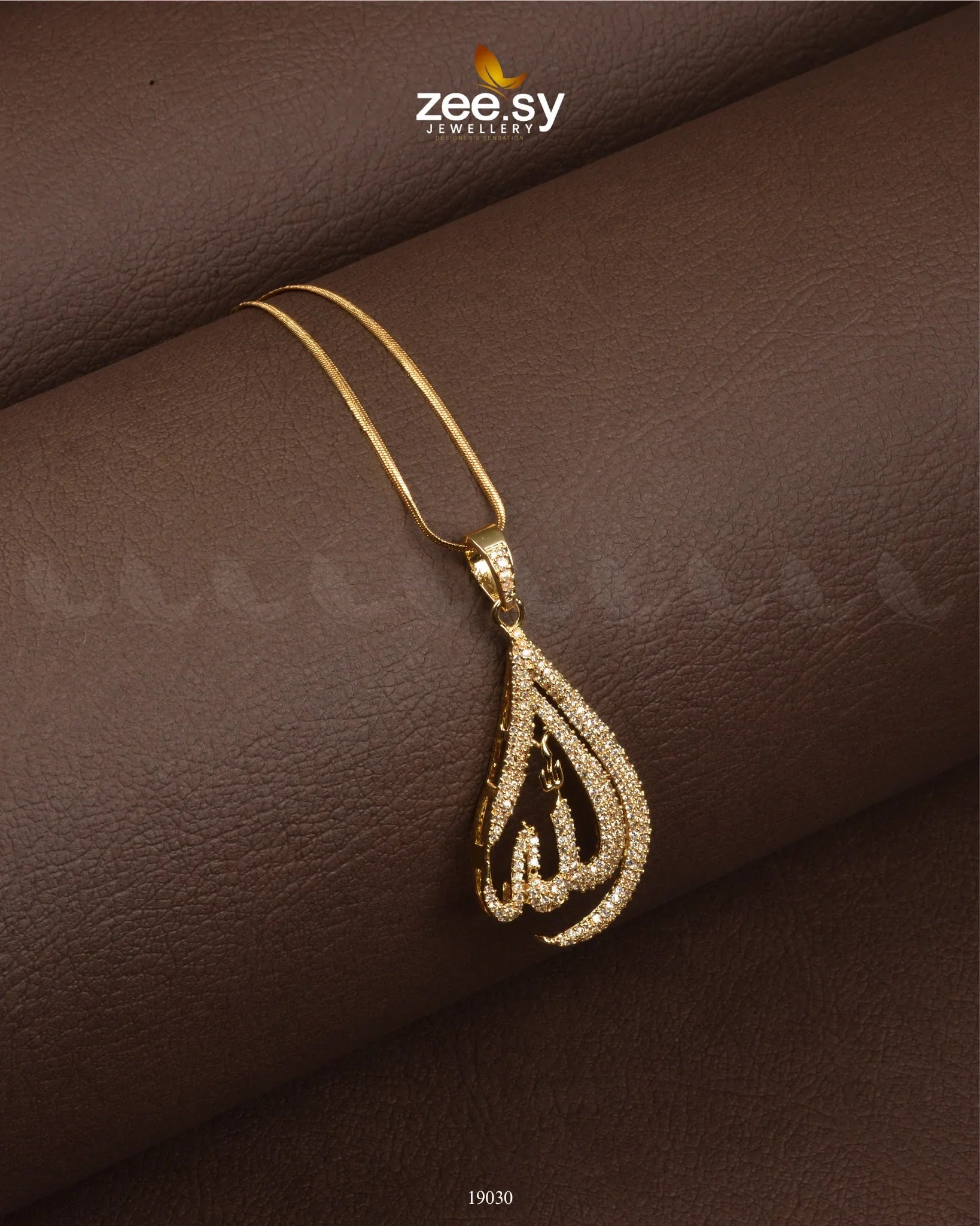 Delight Calligraphy Pendant Golden - Zeesy Jewellery