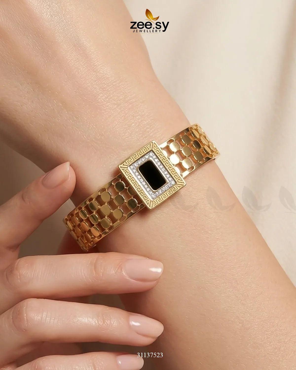 Black Gem Golden Cuff Bracelet Bracelet - Zeesy Jewellery Pakistan | Premium Artificial & Imitation Jewellery