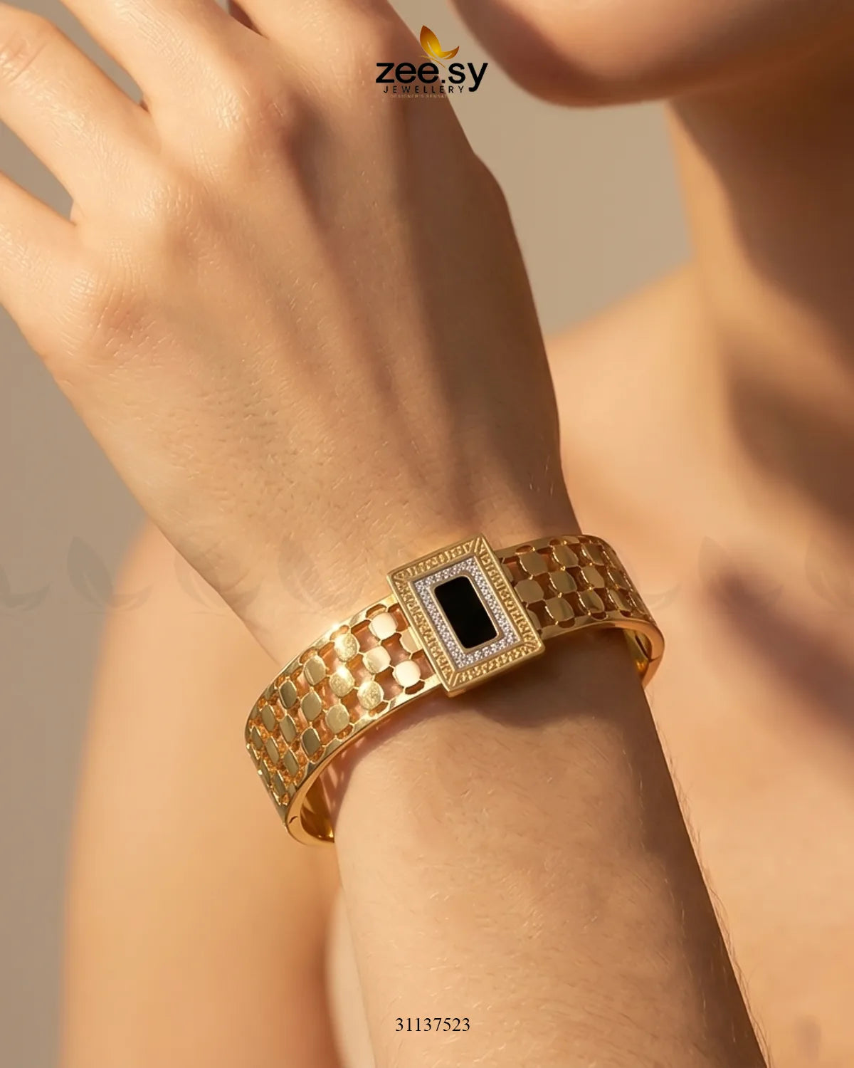 Black Gem Golden Cuff Bracelet Bracelet - Zeesy Jewellery Pakistan | Premium Artificial & Imitation Jewellery