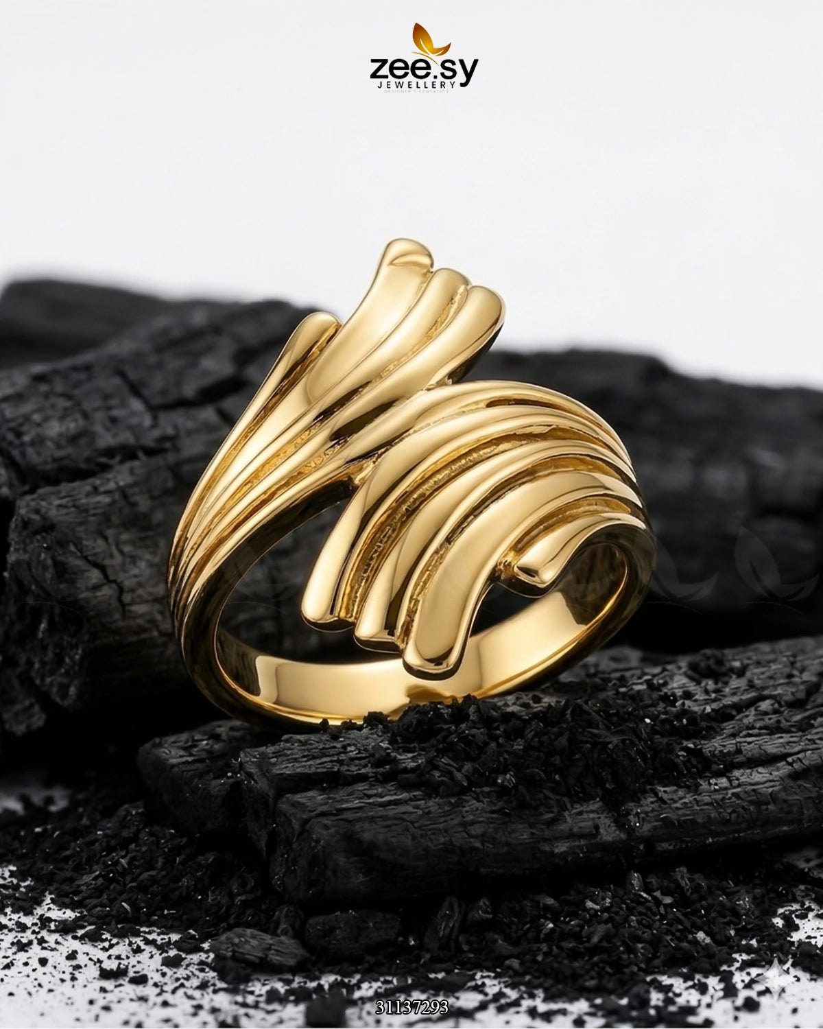 Botanical Fluid Gilded Statement Ring